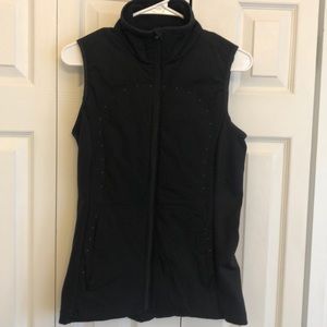 Lululemon Vest Size 4 Black Great Condition!
